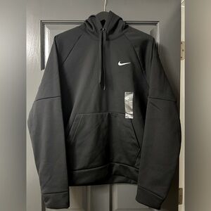 Bundle - 2 Men’s medium Nike Therma-fit hoodies
